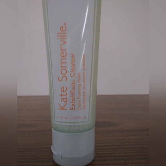 Kate Somerville Glow In A Wink Exfolikate Set - Picture 3 of 6